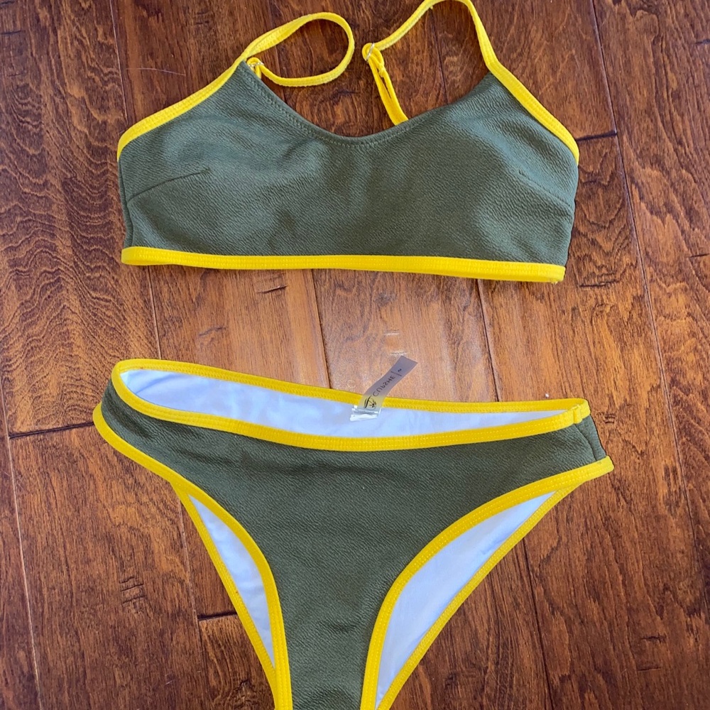 Cupshe bikini set